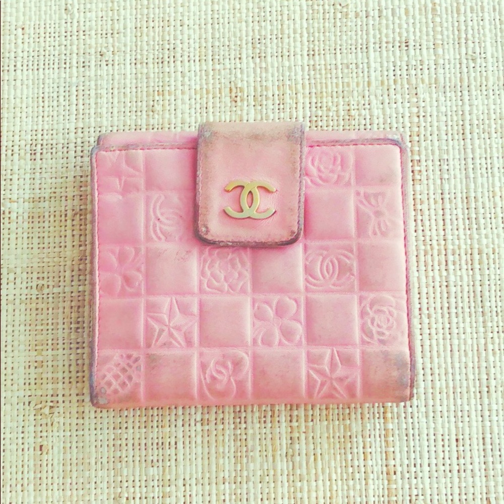 Chanel pink lambskin icon wallet - authentic.